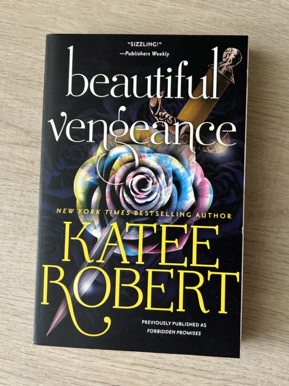 Beautiful Vengeance- Katee Robert; paperback
